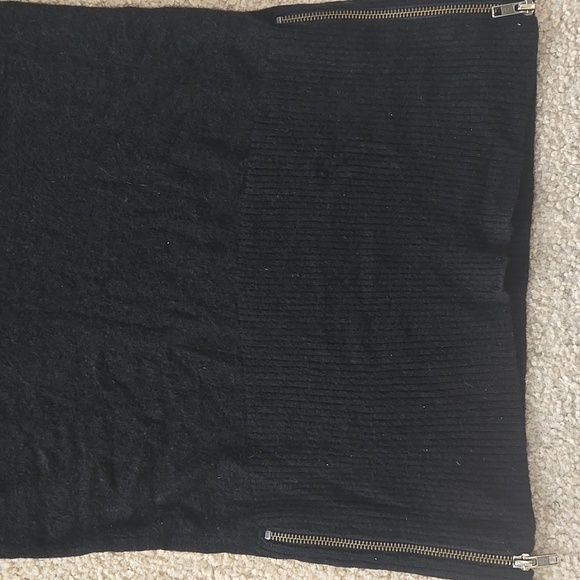 Saks Cashmere Turtleneck Sweater Size XS Black - Picture 4 of 13